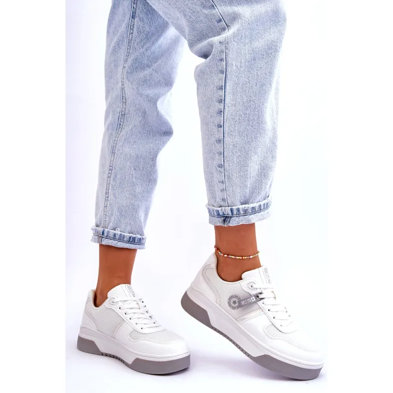 Big Star LL274A024 White Classic Memory Foam Sneakers.