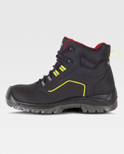 Reflective Details Nubuck Safety Boots for Comfort and Security.