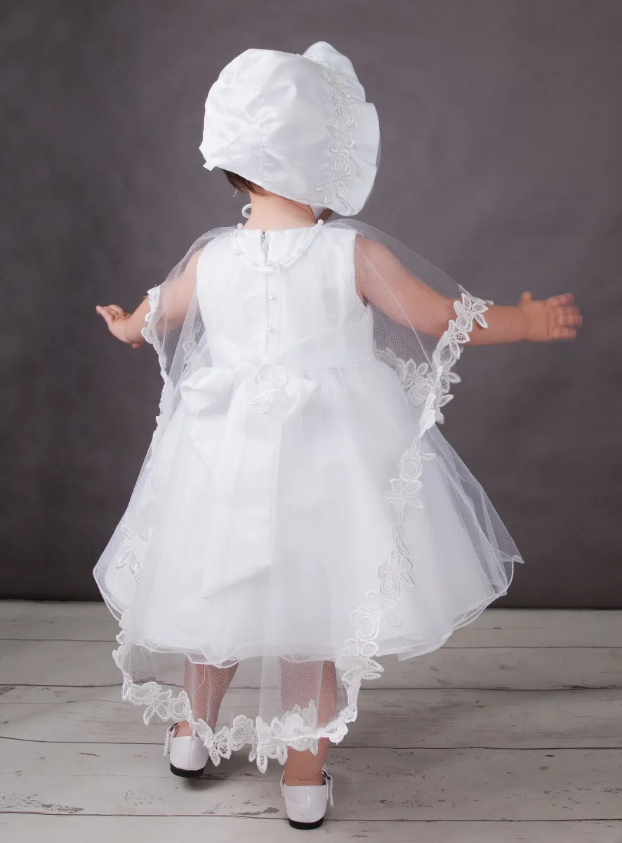 Cape de baptême fille tulle et dentelle