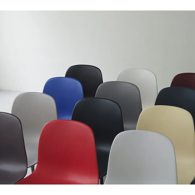 Dining Chair     FORM CHAIR piètement chrome Gris chaud           NORMANN COPENHAGEN