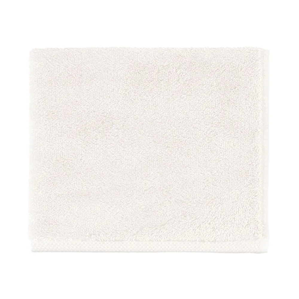 Essential meringue - towel and washcloth