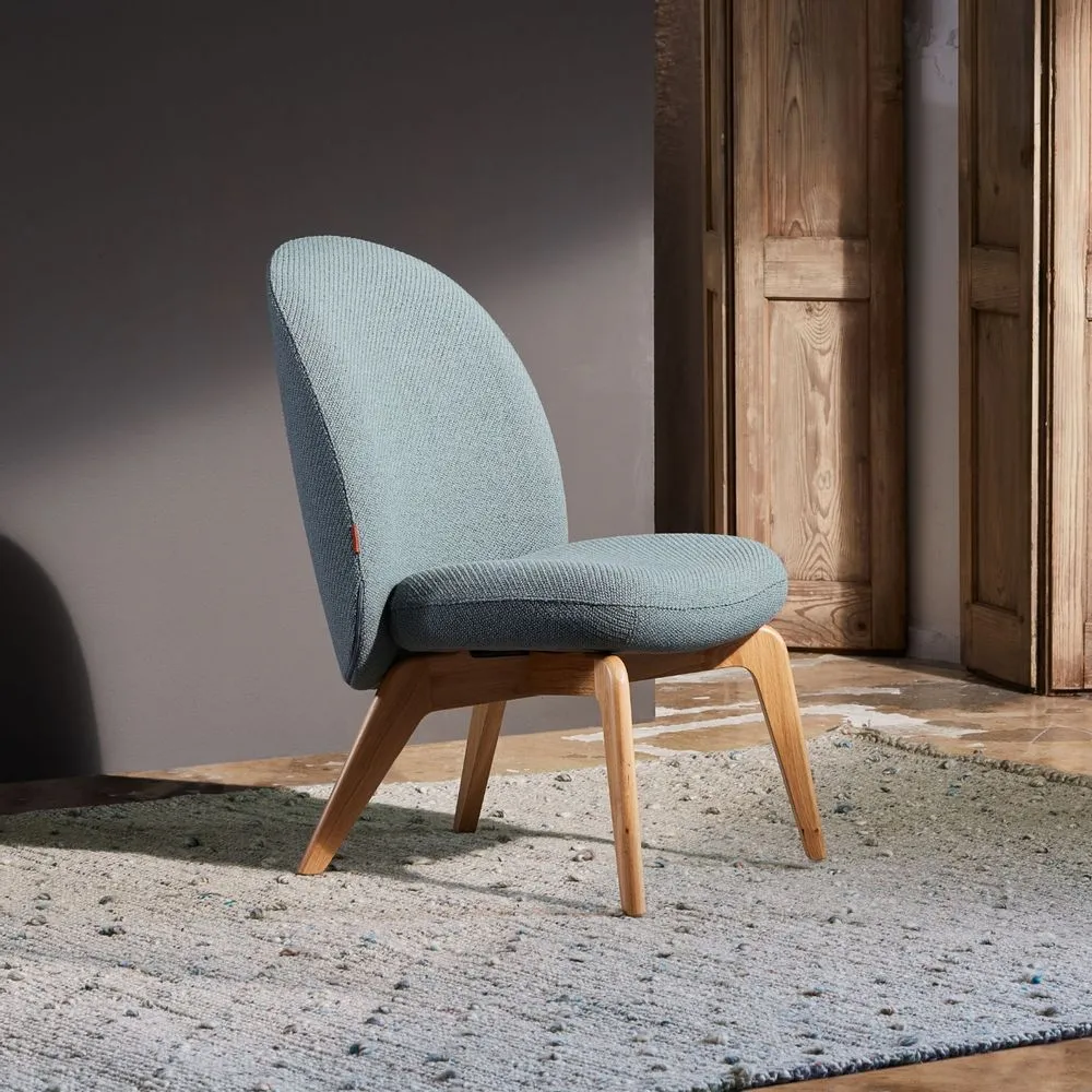 Fi nap armchair