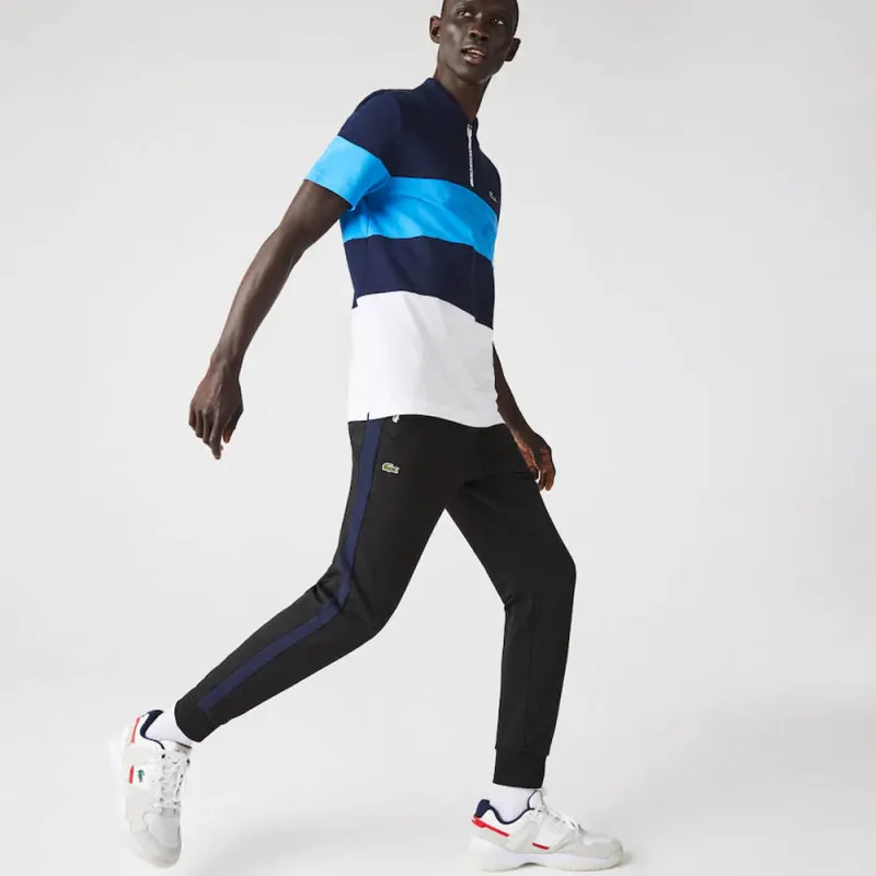 Lacoste jogging pants in fleece with contrasting details.