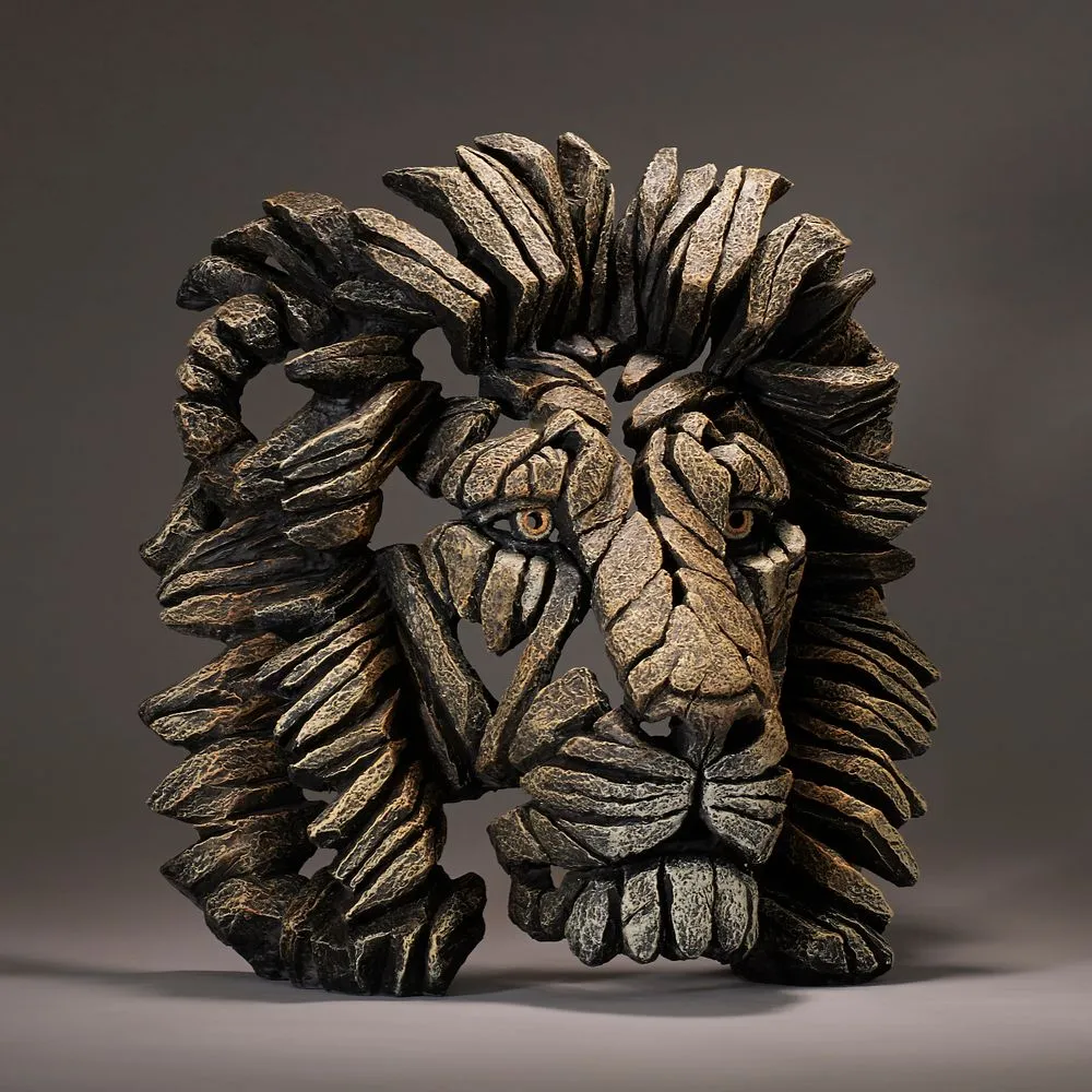 Lion bust - edge sculpture