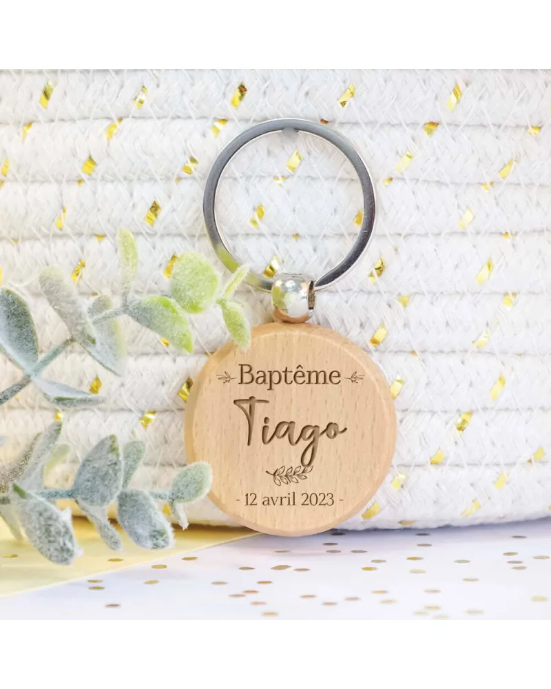 Porte-clés baptême bois "Délicatesse" personnalisé