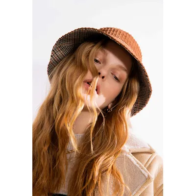 Suncoo Camel reversible Bob Alcome