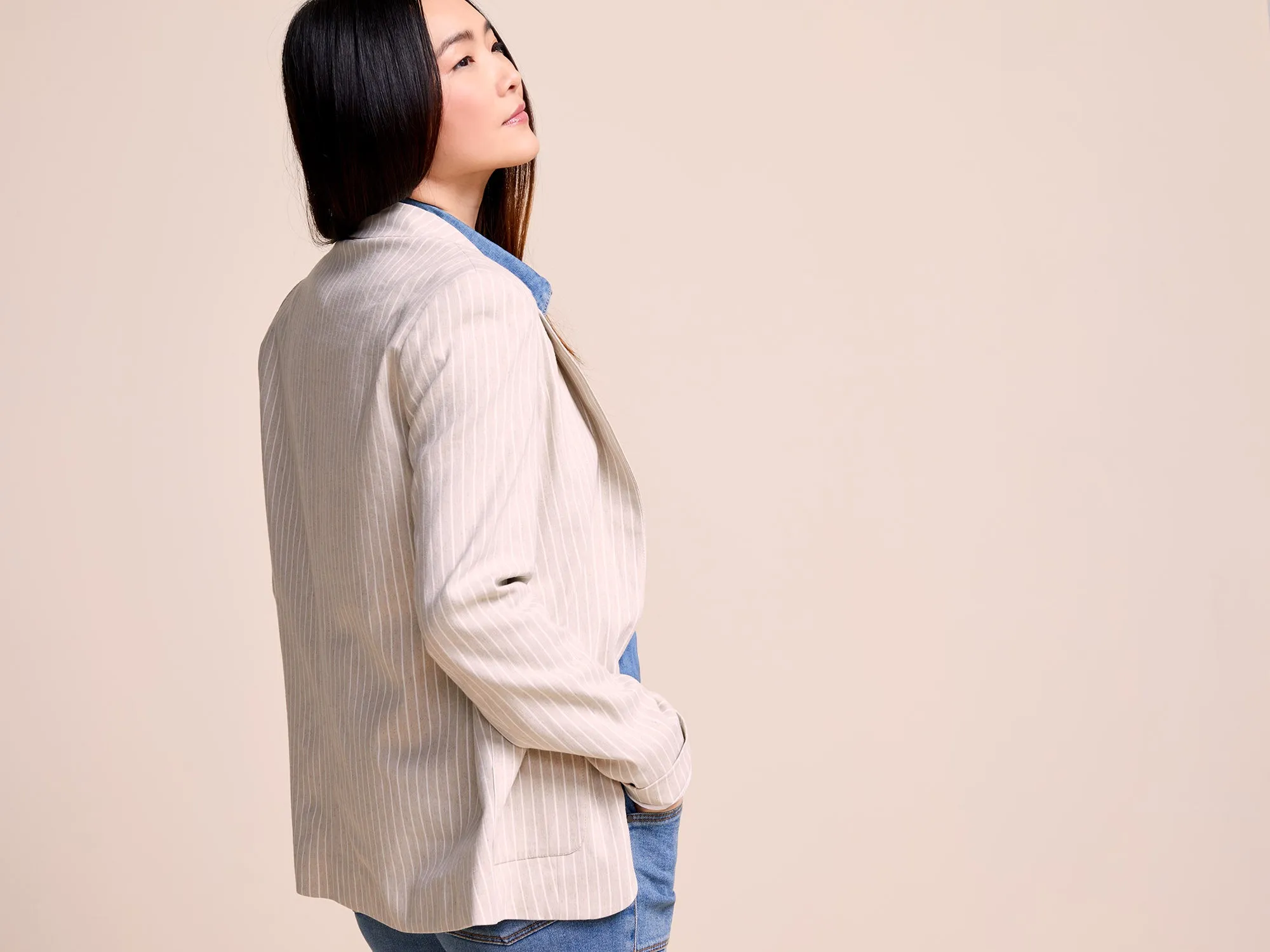 VAINUI - Off-white Striped Suit Jacket