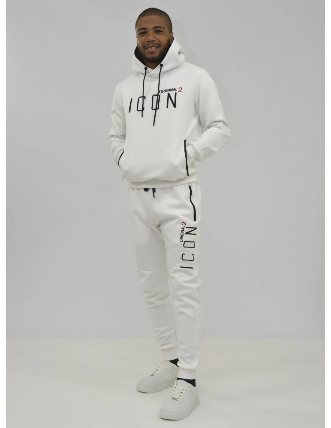 White Men's Icon 2 Jogging Suit - Ensemble for Running